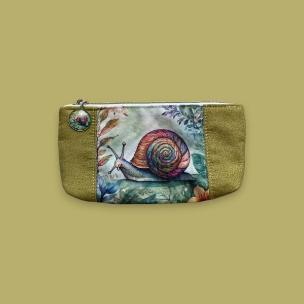 Kosmetyczka piórnik saszetka ze ślimakiem - zielony